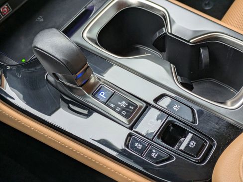 Used 2025 Lexus NX 350h AWD w/ Premium Package image 23