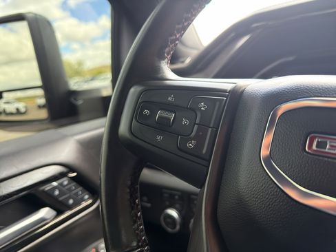 Used 2024 GMC Sierra 2500 AT4X AWD/4WD image 11