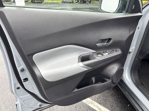 Used 2024 Nissan Kicks SR w/ SR Premium Package FWD image 13