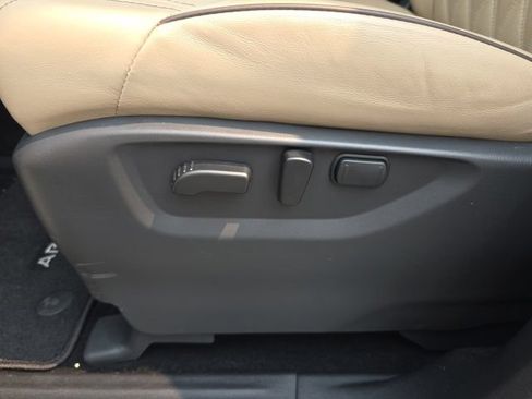 Used 2023 Nissan Armada Platinum w/ Captain's Chairs Package AWD/4WD image 19