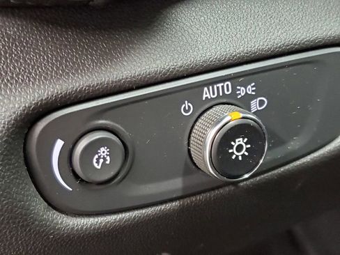 Used 2021 Chevrolet Blazer LT image 29