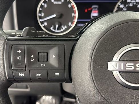 Used 2023 Nissan Rogue SV AWD/4WD image 21