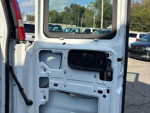 Used 2021 Chevrolet Express 2500 w/ Driver Convenience Package image 9