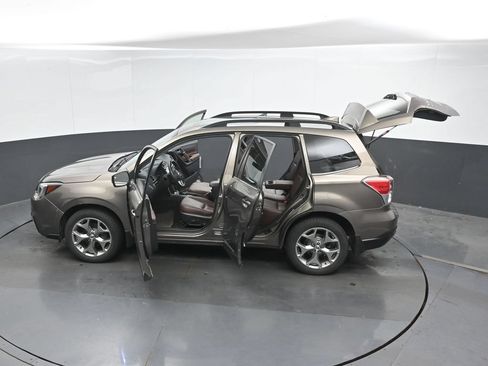 Used 2017 Subaru Forester 2.5i Touring w/ Protection Package #2 AWD/4WD image 28