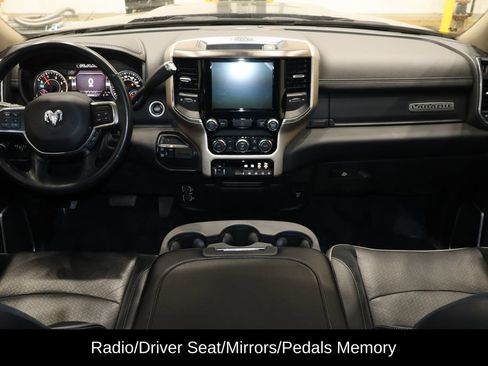 Used 2022 RAM 2500 Laramie AWD/4WD image 13