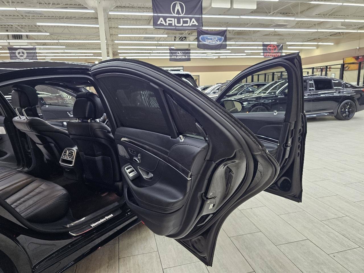 Used 2020 Mercedes-Benz S 560 Sedan image 15