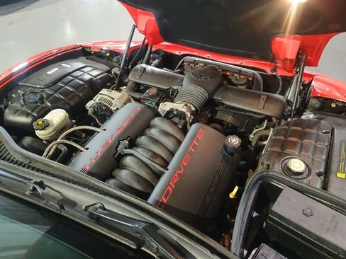 Used 1998 Chevrolet Corvette Convertible image 32