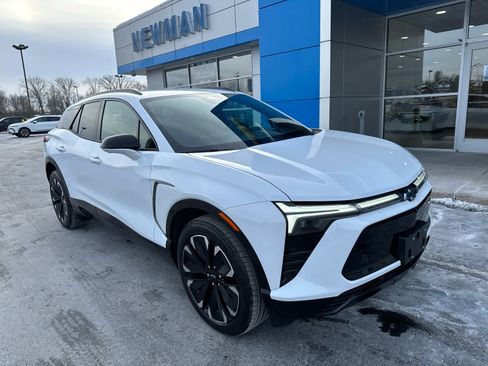 Used 2024 Chevrolet Blazer EV RS image 1