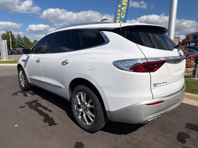 Used 2024 Buick Enclave Essence w/ Experience Buick Package AWD/4WD image 2