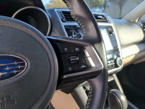 Used 2018 Subaru Outback 2.5i Premium image 20