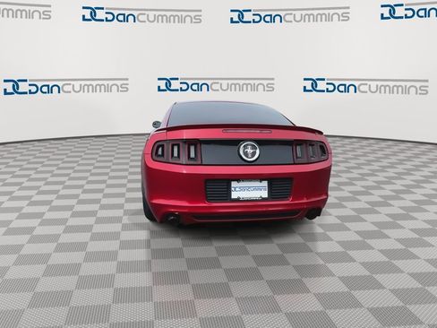 Used 2013 Ford Mustang Premium RWD image 7