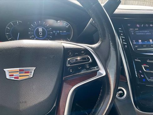 Used 2019 Cadillac Escalade Premium Luxury AWD/4WD image 19