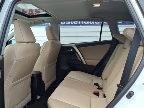 Used 2015 Toyota RAV4 Limited AWD/4WD image 12