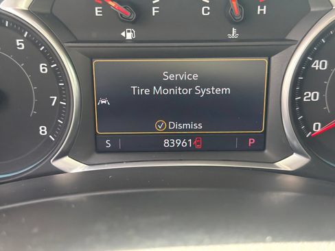 Used 2020 Chevrolet Equinox Premier w/ Premier Redline Edition FWD image 14