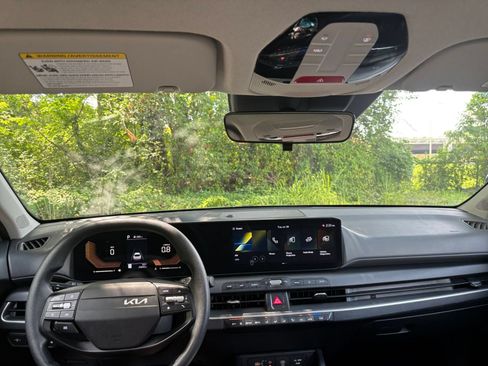 Used 2025 Kia K4 FWD image 32