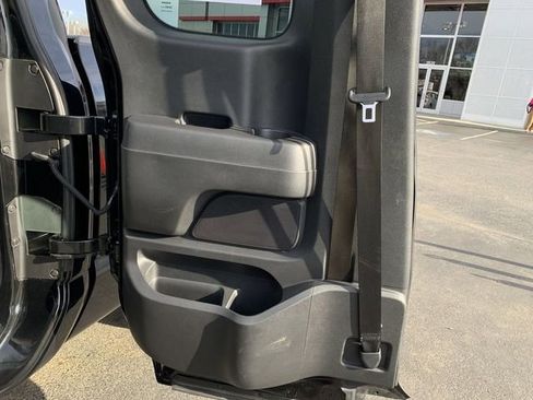 Used 2021 Nissan Titan S w/ Accessory Utility Package image 15