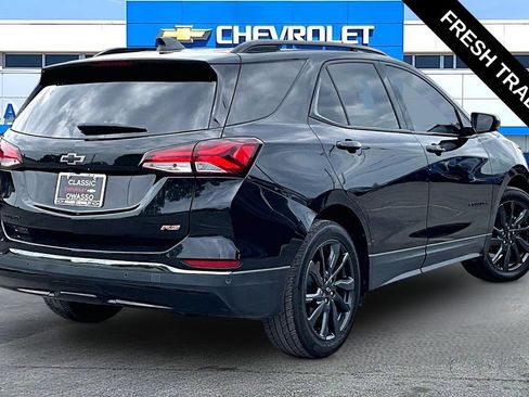 Used 2023 Chevrolet Equinox RS w/ LPO, Floor Liner Package FWD image 19