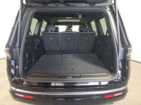 New 2026 Jeep Grand Wagoneer 4WD image 27