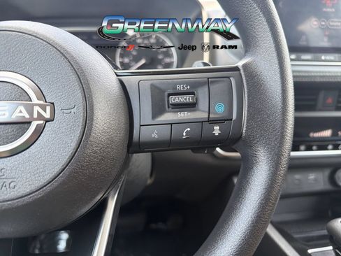 Used 2023 Nissan Rogue SV FWD image 26