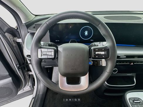 Certified 2026 Hyundai Ioniq 9 SEL AWD/4WD image 11
