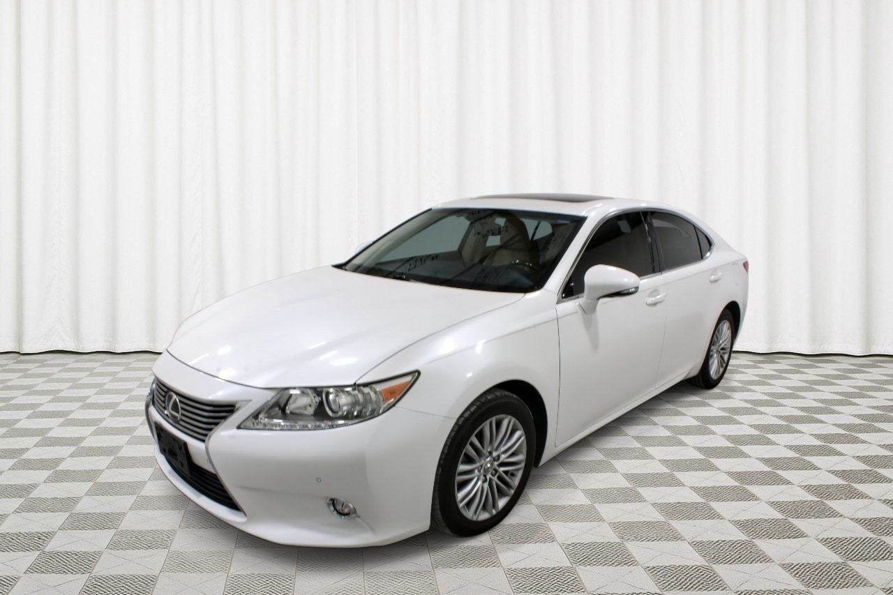 Used 2015 Lexus ES 350 w/ Luxury Package FWD image 7