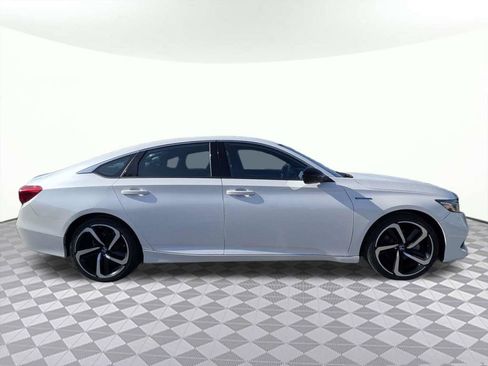 Used 2022 Honda Accord Sport image 2