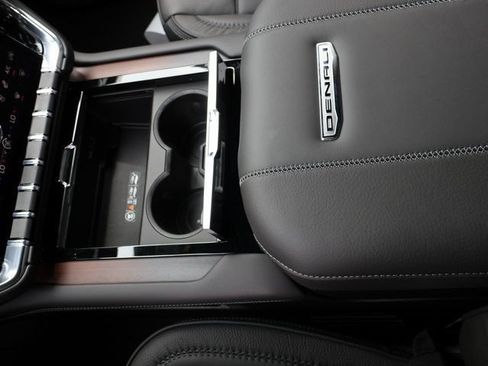 New 2026 GMC Yukon XL Denali w/ Denali Reserve Package AWD/4WD image 33