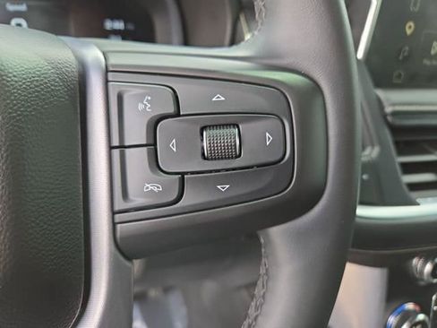 Used 2023 GMC Yukon SLT w/ SLT Premium Package AWD/4WD image 24