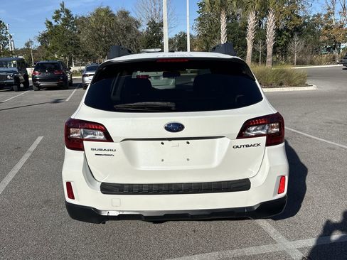 Used 2015 Subaru Outback 2.5i Limited image 6