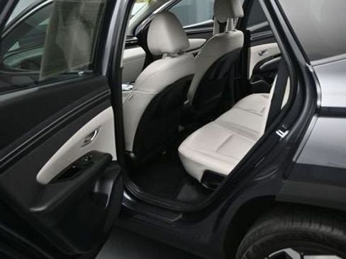 Used 2024 Hyundai Tucson Limited AWD/4WD image 17