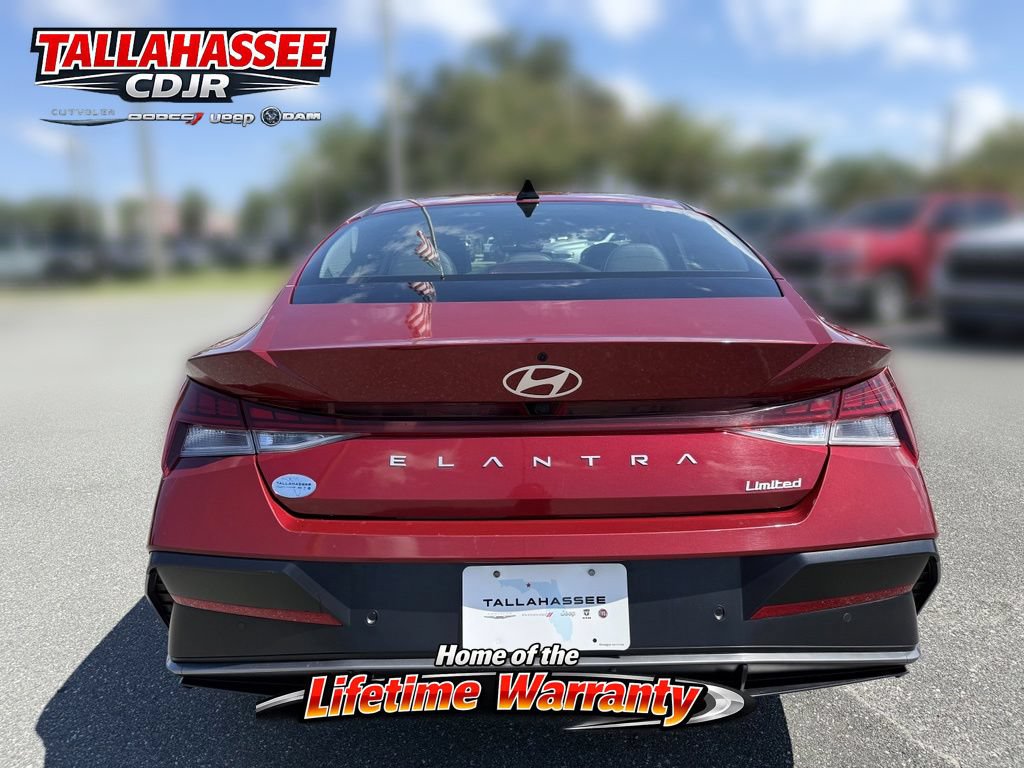 Used 2024 Hyundai Elantra Limited FWD image 4