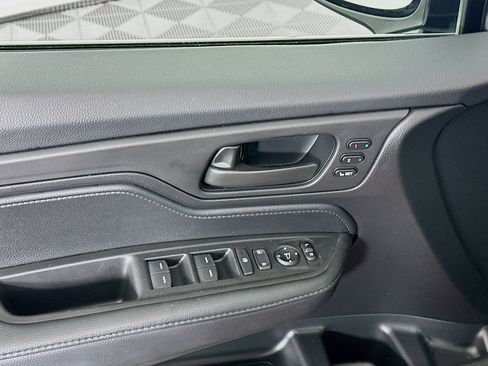 Used 2025 Honda Odyssey Sport-L image 15