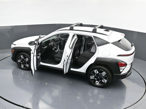 Used 2024 Hyundai Kona SEL w/ Convenience Package image 38