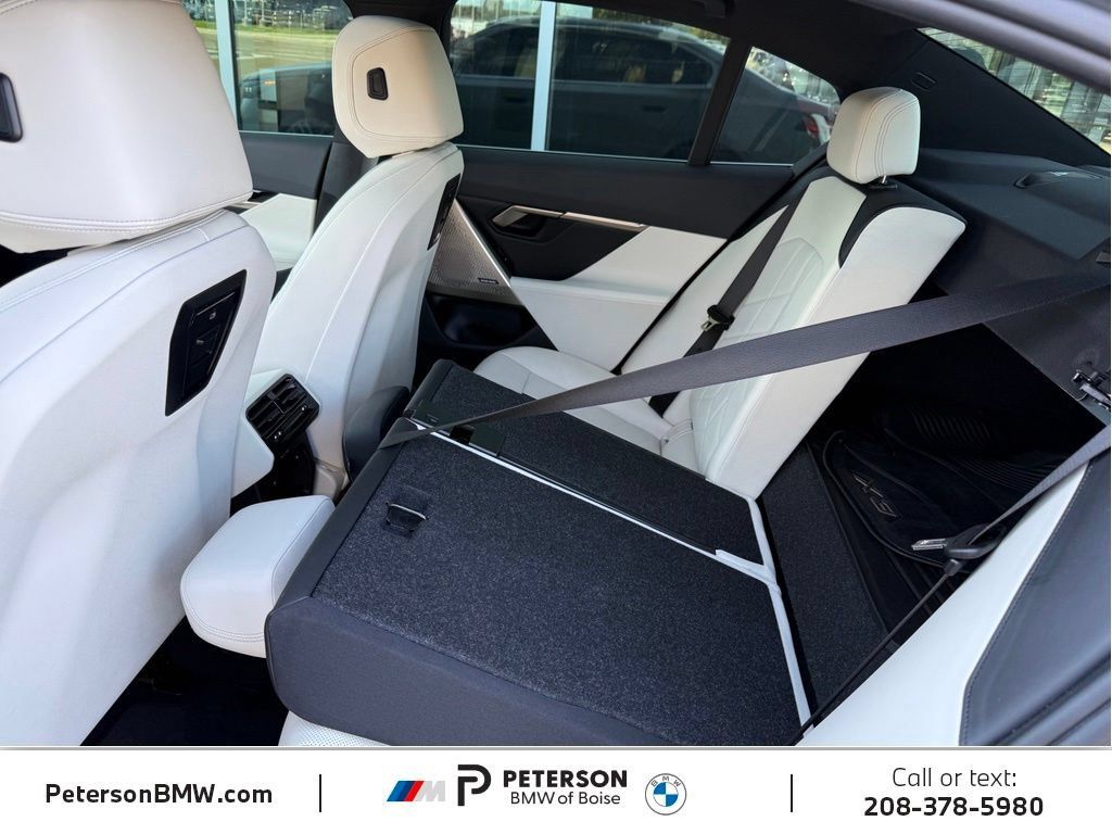 Used 2024 BMW 530i w/ Premium Package RWD image 17