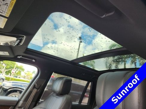 Used 2020 Land Rover Range Rover Long Wheelbase HSE image 5