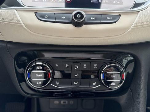 Used 2021 Buick Encore GX Select w/ Experience Buick Package image 16