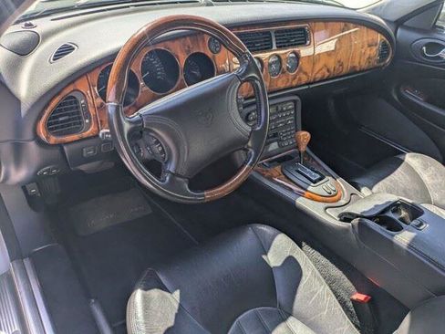 Used 1998 Jaguar XK8 Convertible image 13