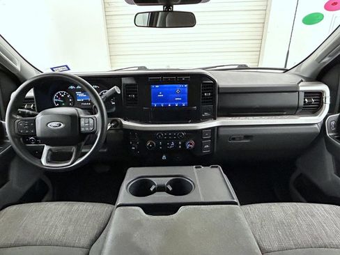 Used 2024 Ford F250 XLT AWD/4WD image 13