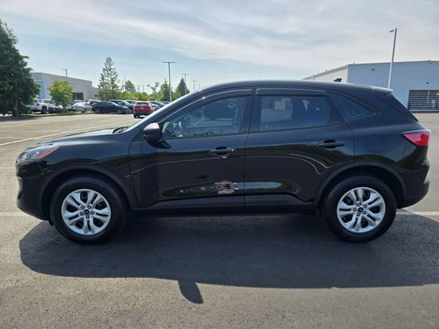 Used 2022 Ford Escape S image 7