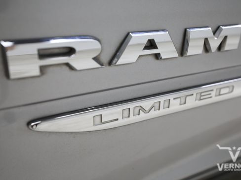 Used 2020 RAM 2500 Limited AWD/4WD image 37
