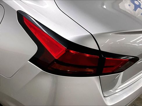 Used 2024 Nissan Altima 2.5 SV image 33