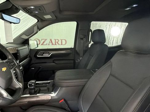 Used 2024 Chevrolet Silverado 1500 LTZ w/ LTZ Premium Package RWD image 11