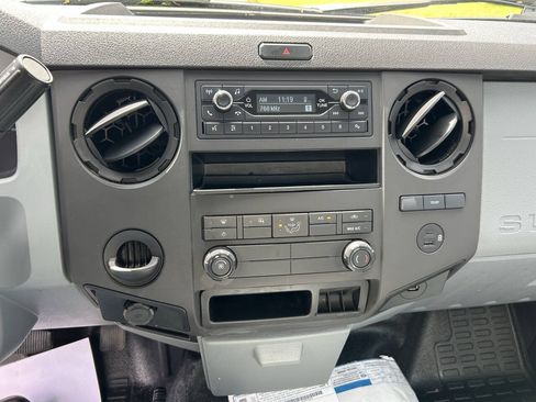 Used 2023 Ford F650 2WD Regular Cab Super Duty image 47