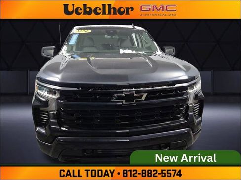 Used 2024 Chevrolet Silverado 1500 RST image 2