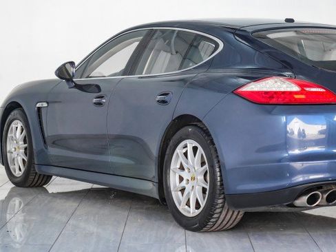 Used 2011 Porsche Panamera 4S image 62