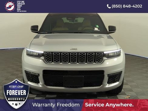 Used 2021 Jeep Grand Cherokee L Summit AWD/4WD image 9