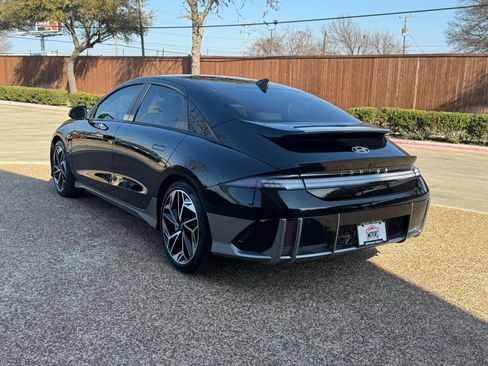 Used 2023 Hyundai Ioniq 6 SEL image 11