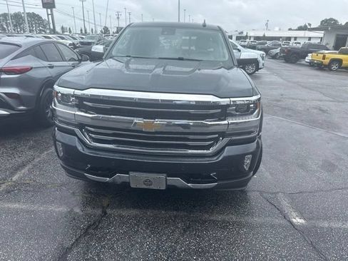 Used 2018 Chevrolet Silverado 1500 High Country AWD/4WD image 11