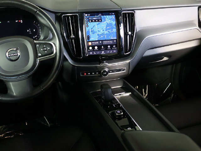 Used 2023 Volvo XC60 B5 Core AWD/4WD image 15