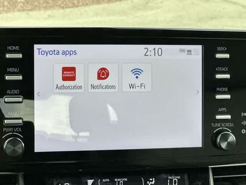 Used 2023 Toyota Sienna LE AWD/4WD image 12